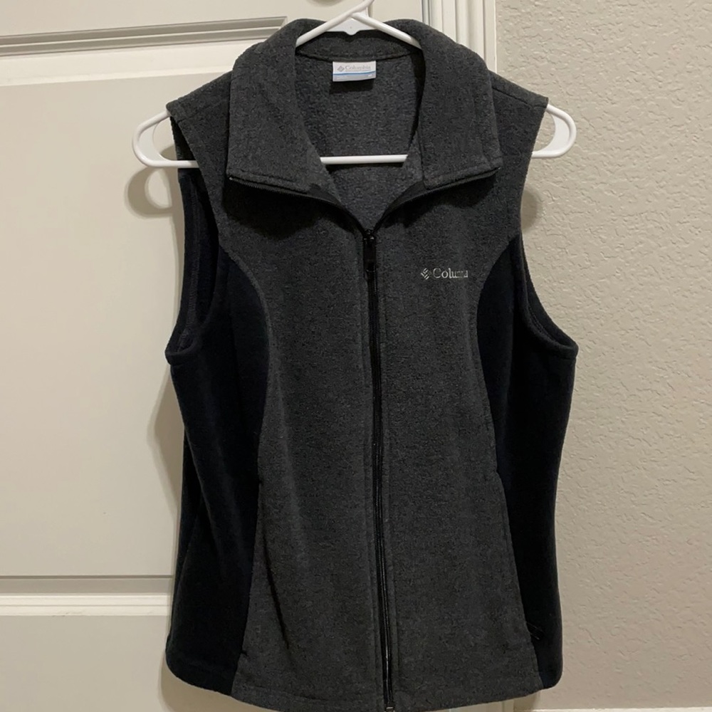 Medium grey Columbia vest